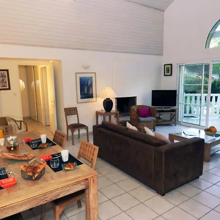 With A Private Pool At 2 Km From Sea Villa Lacanau