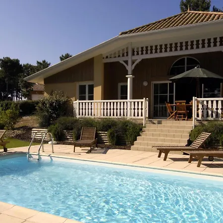 With A Private Pool At 2 Km From Sea Lacanau